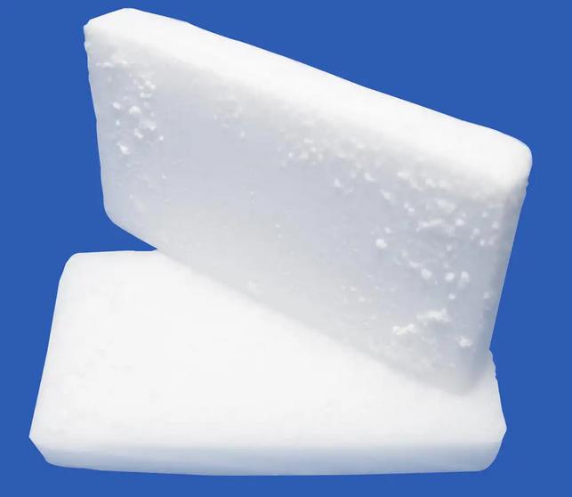 CO2固态和干冰的区别之间有什么?